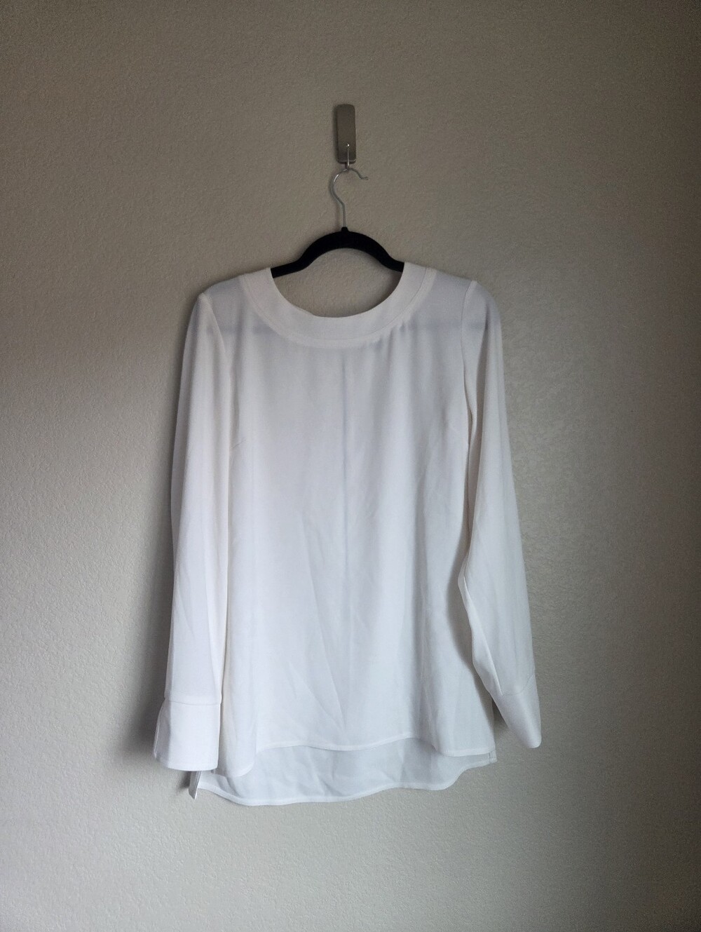 ST. John Cream Long Sleeve Blouse Size 6